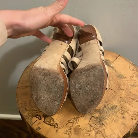 Stuart Weitzman Nude woven platform sandals 8.5 - Picture 5 of 7